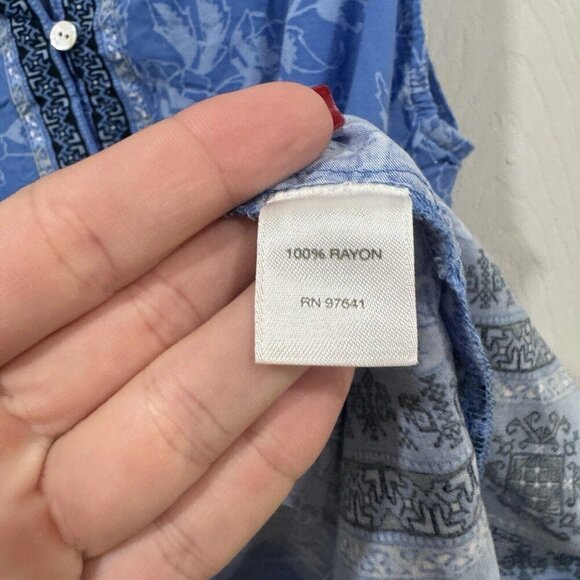 J Jill Women’s Blue Scoop Neck Floral Button Front Sleeveless Split Hem Blouse L - Picture 9 of 9